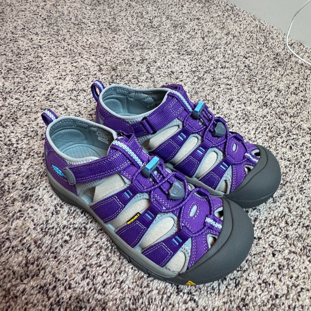 Girls Keen Newport Sandals size US 5